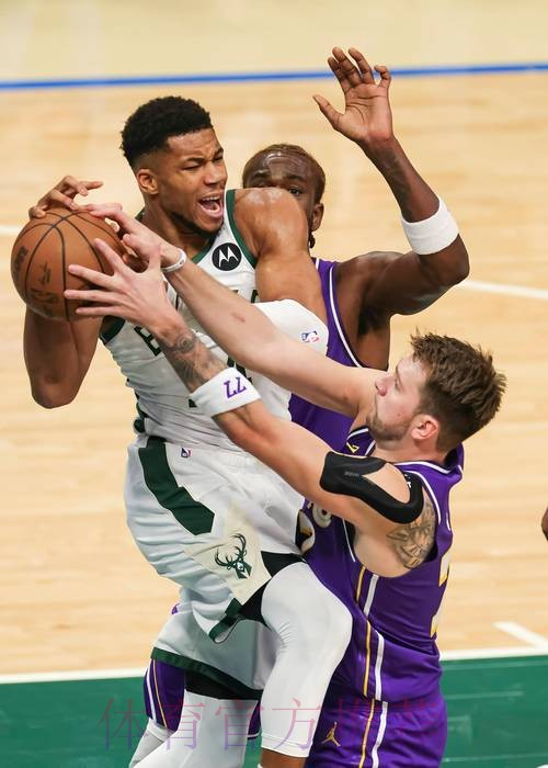 常规赛1月10日：雄鹿VS湖人 阿德托昆博集锦